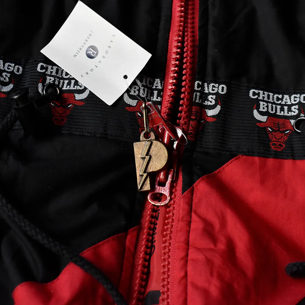 90’s PRO PLAYER NBA “Chicago Bulls” ロゴテープ！ フード付き フルジップジャケット 231229H
