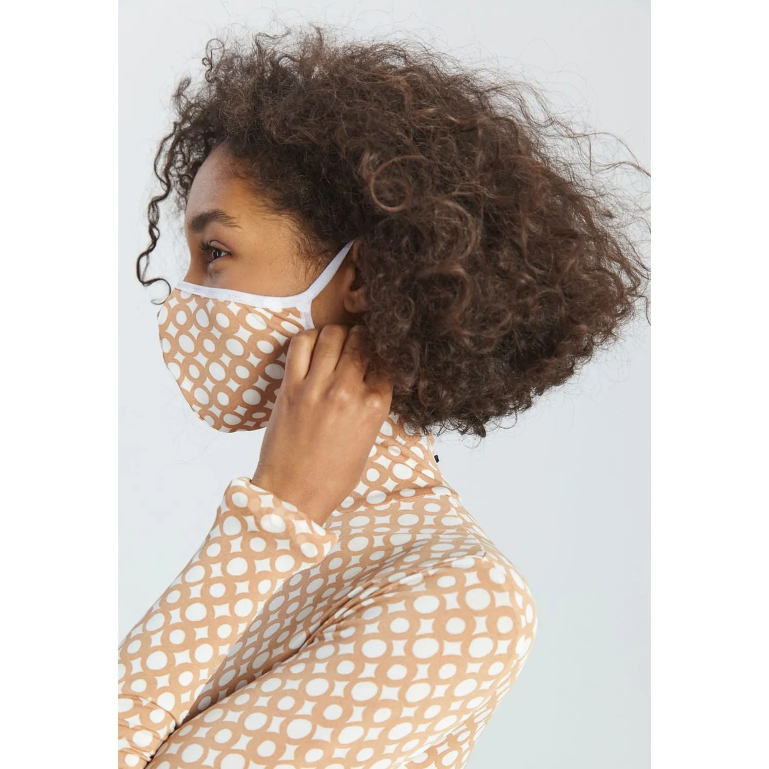 CROPTOP Mask Ring Beige