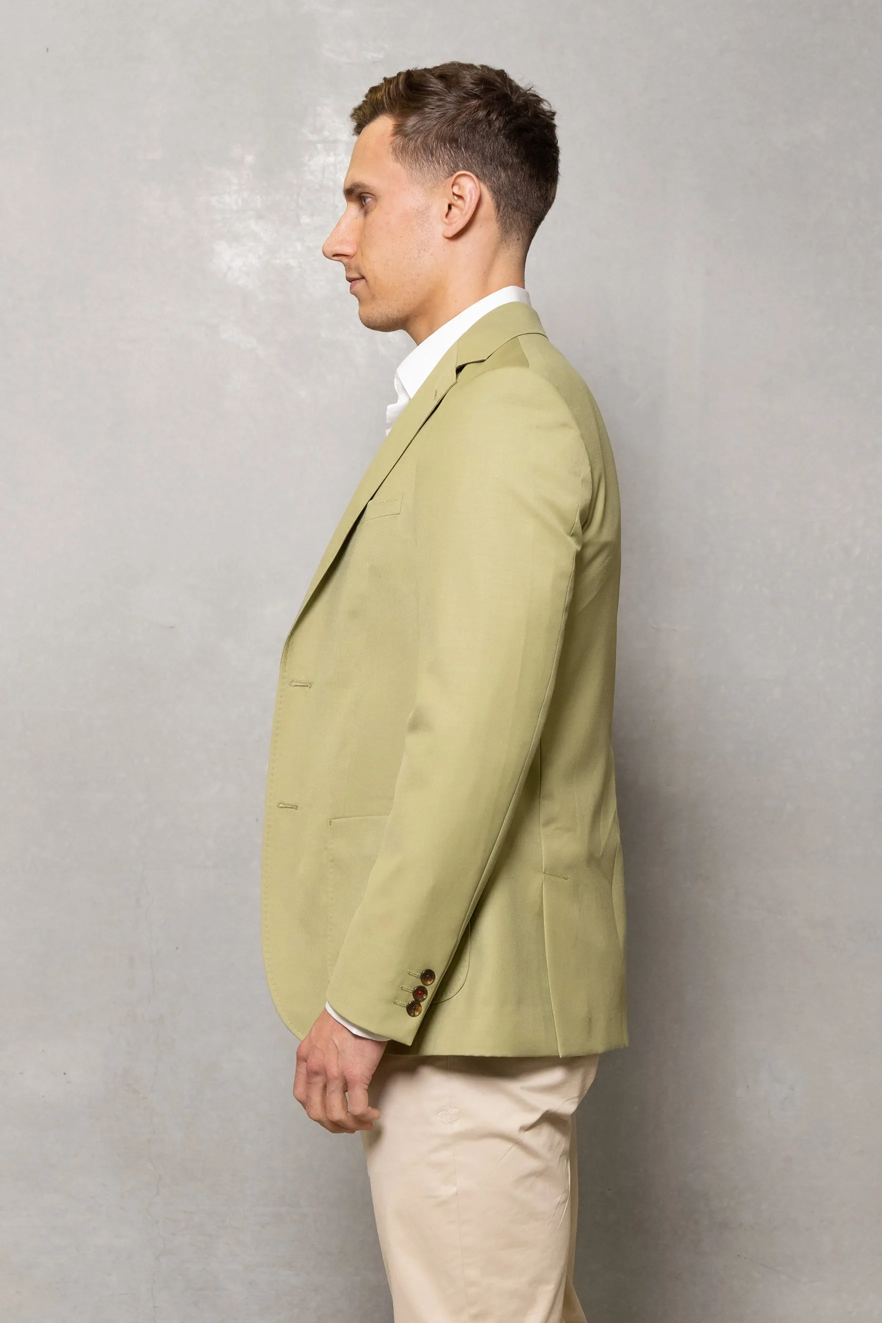 Sebastian Blazer: Pear Tree