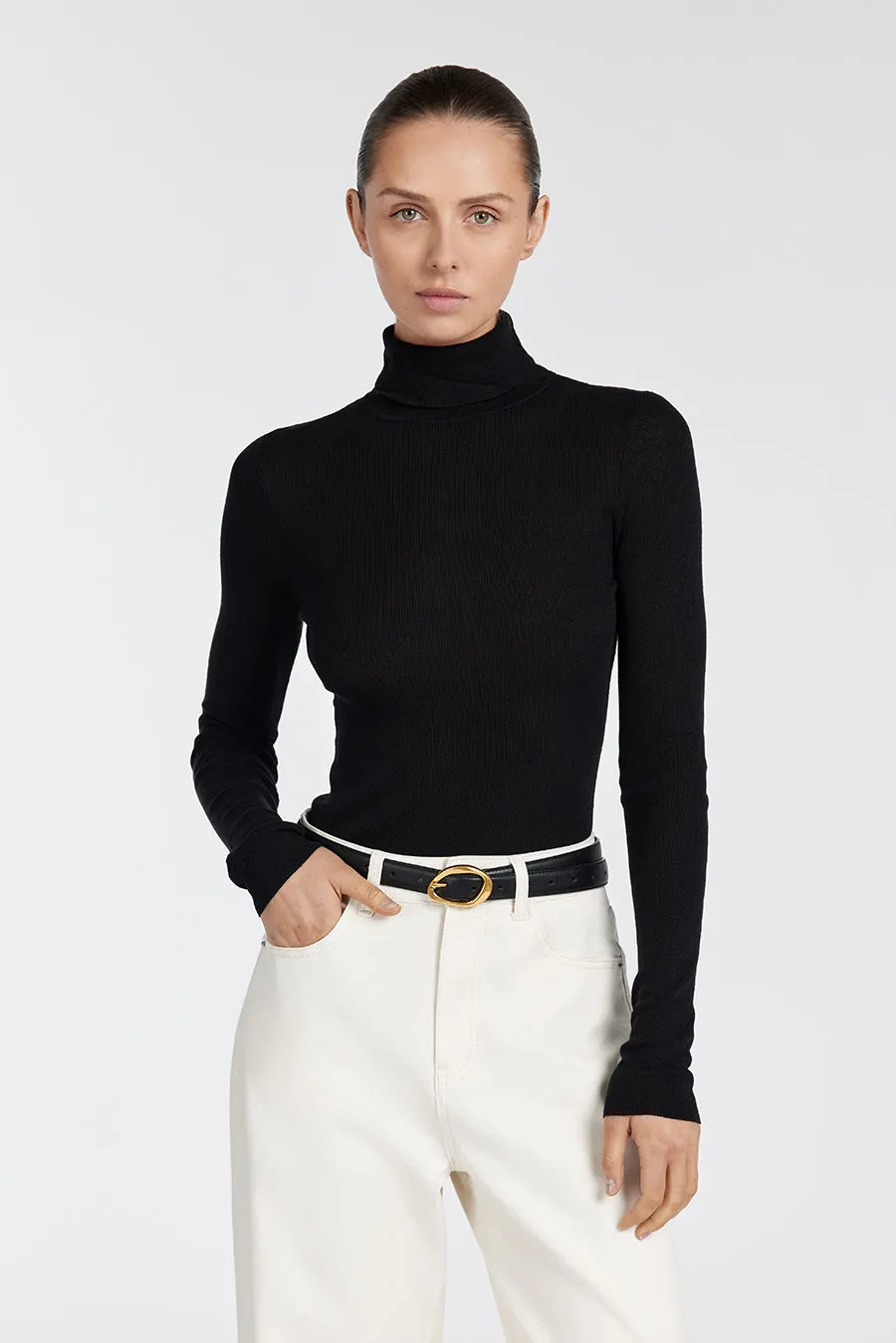 TANNER BLACK LONG SLEEVE TOP