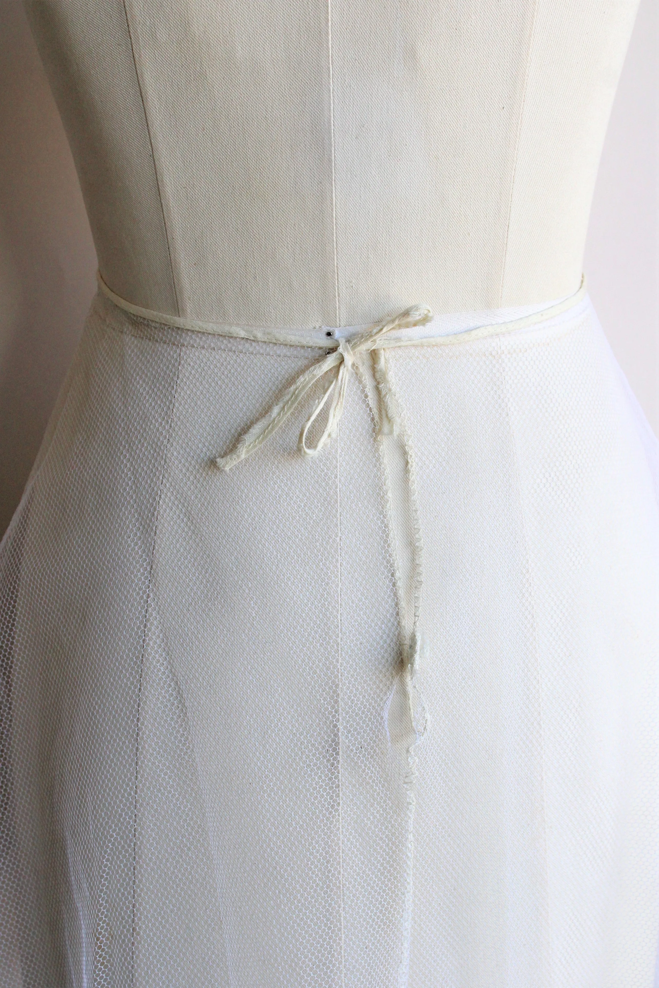 Vintage 1950s 1960s White Tulle Crinoline